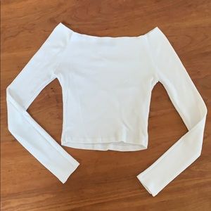Brandy Melville long sleeve crop top
